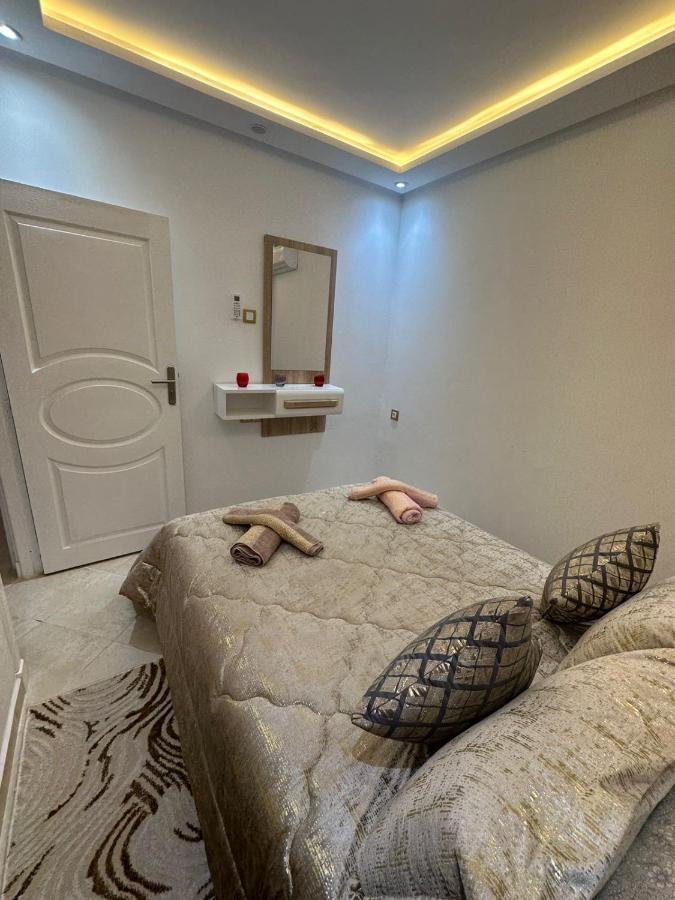 Appartement De Luxe Tangier Bagian luar foto